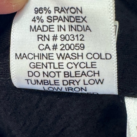 Parsley And Sage Tunic Top Sz S Button Front Black Multi Floral Print Artsy Boho - Picture 8 of 8